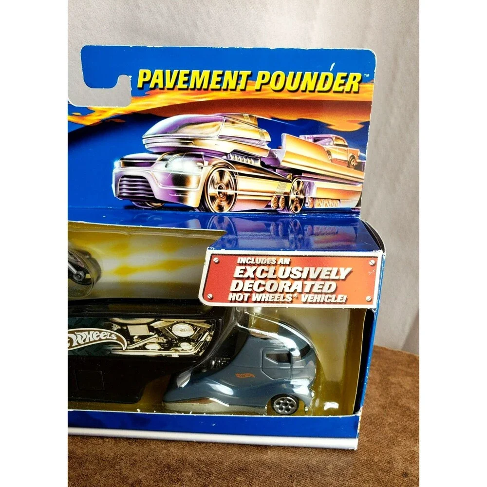 Hot Wheels PAVEMENT POUNDERS CABOVER TRUCK & SCHORCHIN' SCOOTER #47039 Groupe 13